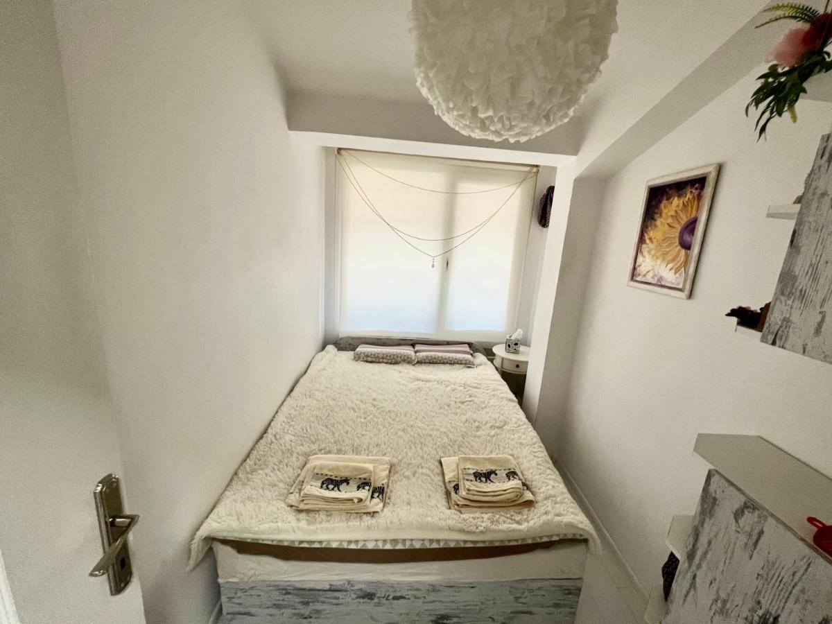 Town Place Apartment Kŭrdzhali Buitenkant foto